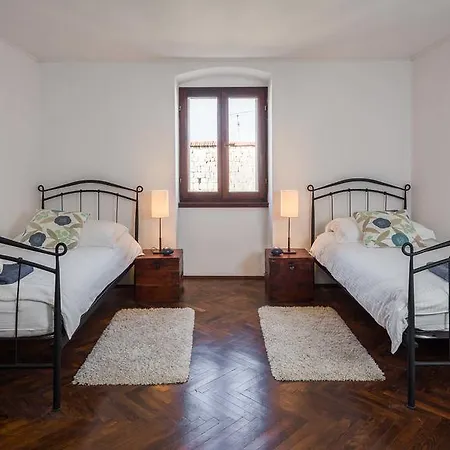 Apartment Palace Split